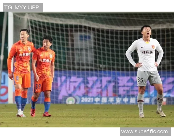 他是泰山队最被高估的头牌,两年曩昔仍旧0进球,完全泯然世人矣